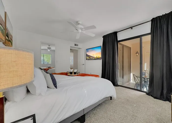 Camelback #102 Holiday home *